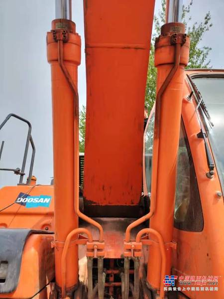 徐州市出售转让二手不详小时2012年斗山DX260挖掘机