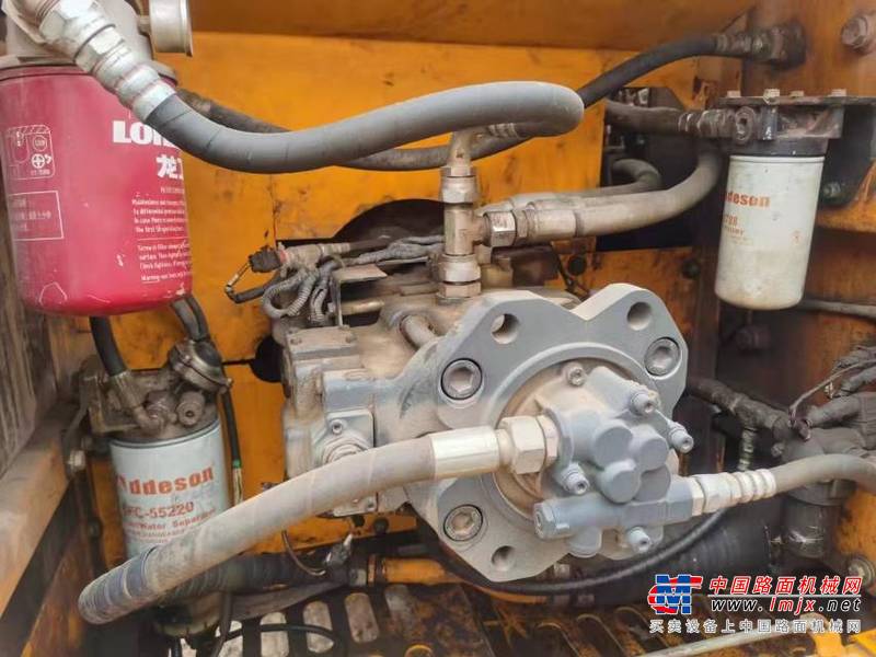 徐州市出售转让二手不详小时2017年龙工LG6225挖掘机