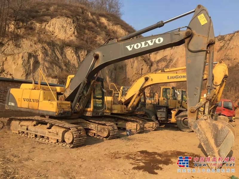 徐州市出售转让二手不详小时2009年沃尔沃EC210挖掘机