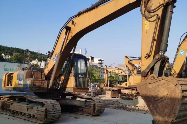 福州市出售转让二手不详小时2019年徐工XE270DK挖掘机