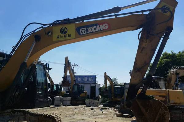 莆田市出售转让二手不详小时2020年徐工XE200DA挖掘机