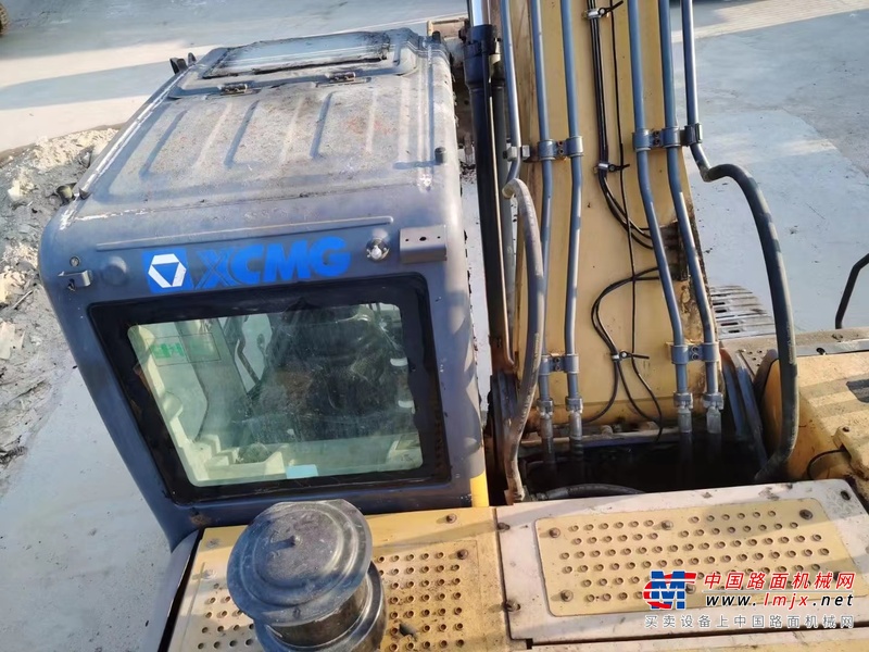 福州市出售转让二手不详小时2019年徐工XE270DK挖掘机