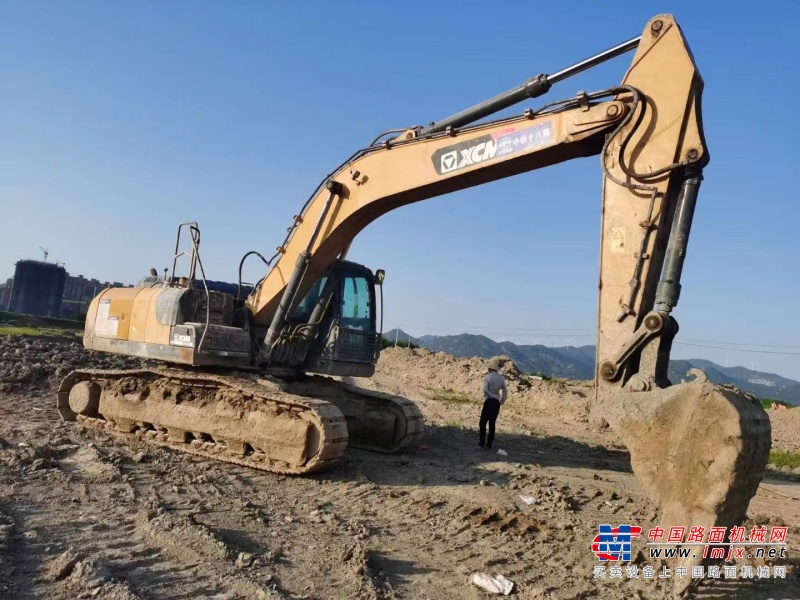 福州市出售转让二手不详小时2019年徐工XE305D挖掘机