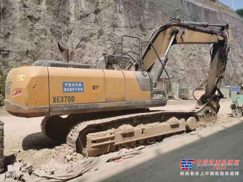 福州市出售转让二手不详小时2020年徐工XE370D挖掘机