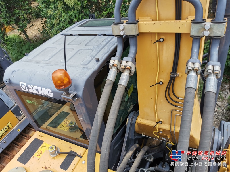 徐州市出售转让二手不详小时2017年徐工XE470D挖掘机