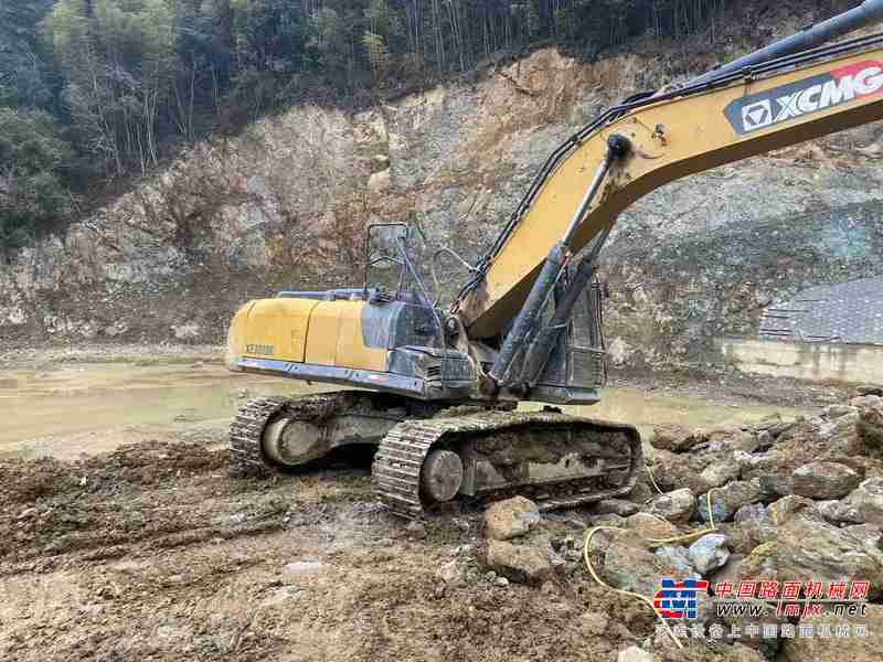 徐州市出售转让二手不详小时2020年徐工XE380DK挖掘机
