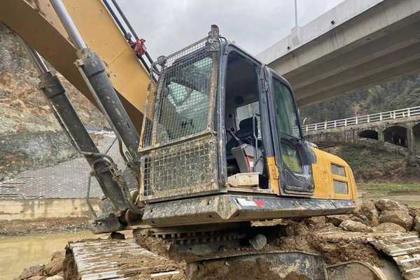 徐州市出售转让二手不详小时2020年徐工XE380DK挖掘机
