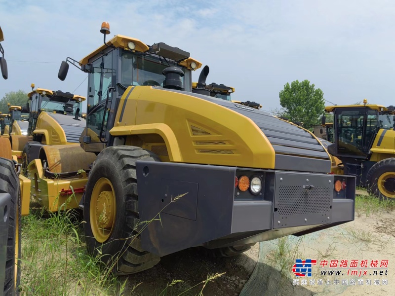 徐州市出售转让二手不详小时2021年徐工XS265单钢轮压路机