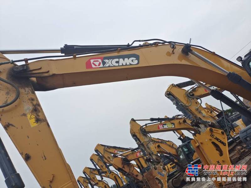 潍坊市出售转让二手不详小时2020年徐工XE245DK挖掘机