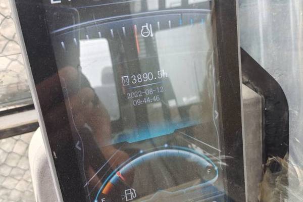 潍坊市出售转让二手不详小时2020年徐工XE470D挖掘机