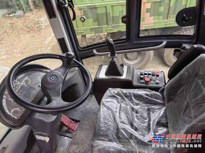 徐州市出售转让二手不详小时2021年徐工XS265H单钢轮压路机
