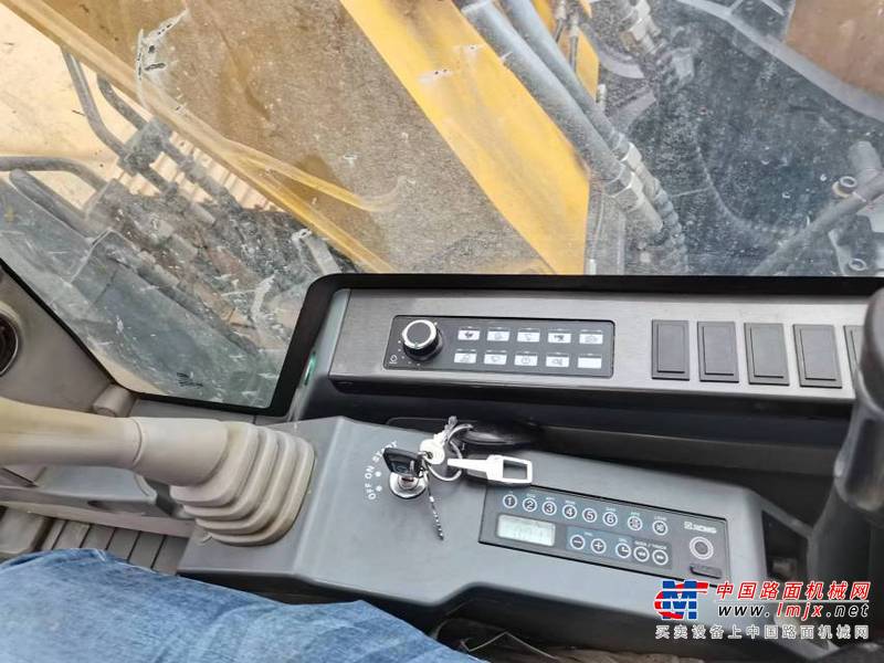 南宁市出售转让二手不详小时2020年徐工XE135D挖掘机