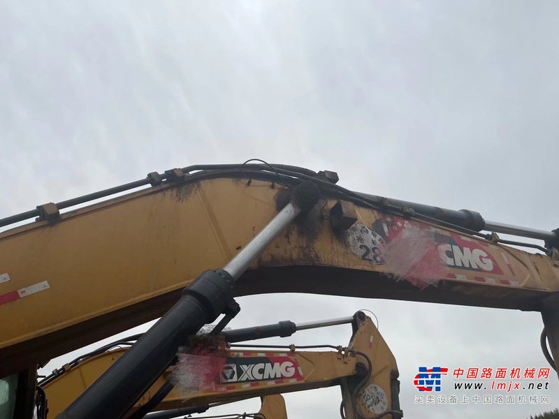 徐州市出售转让二手不详小时2019年徐工XE490DK挖掘机