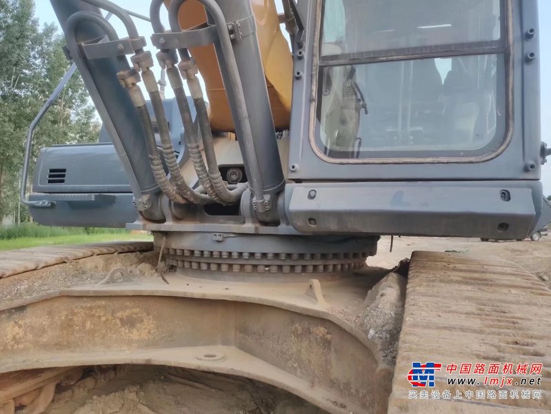 徐州市出售转让二手不详小时2018年徐工XE490D挖掘机