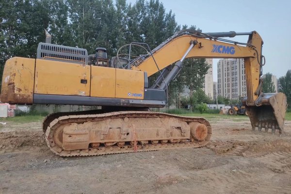 徐州市出售转让二手不详小时2018年徐工XE490D挖掘机
