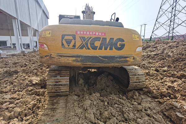 徐州市出售转让二手不详小时2020年徐工XE270DK挖掘机