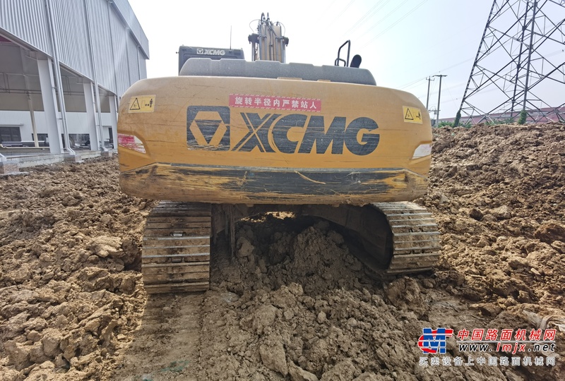 徐州市出售转让二手不详小时2020年徐工XE270DK挖掘机