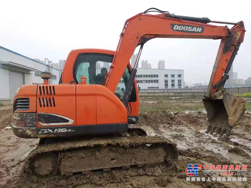 徐州市出售转让二手不详小时2017年斗山DX75挖掘机