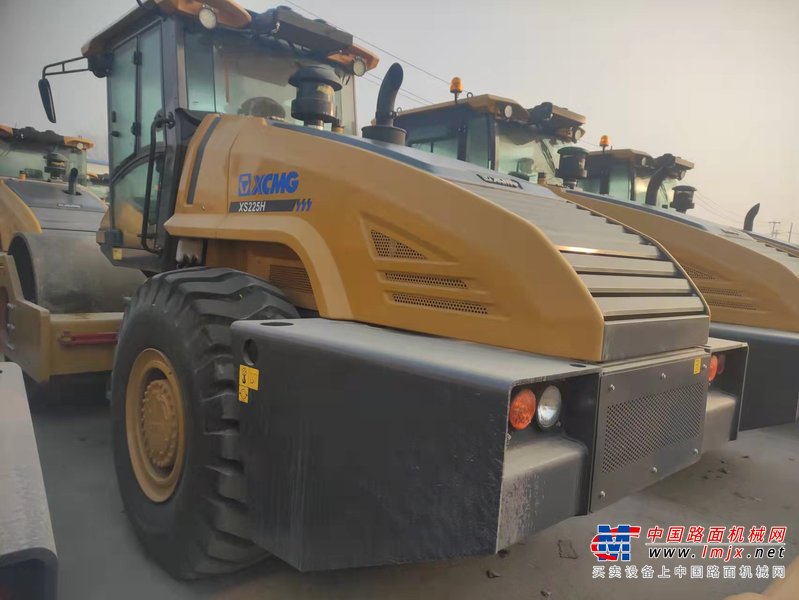 徐州市出售转让二手不详小时2019年徐工XS225H单钢轮压路机