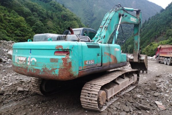 成都市出售转让二手不详小时2014年神钢SK350LC-8挖掘机