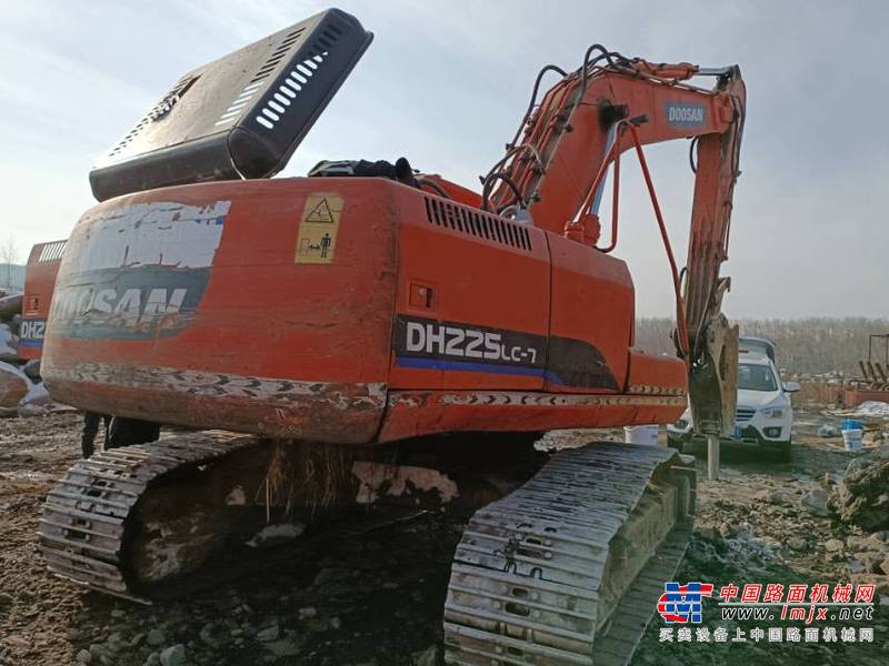 长春市出售转让二手不详小时2008年斗山DH225-7挖掘机