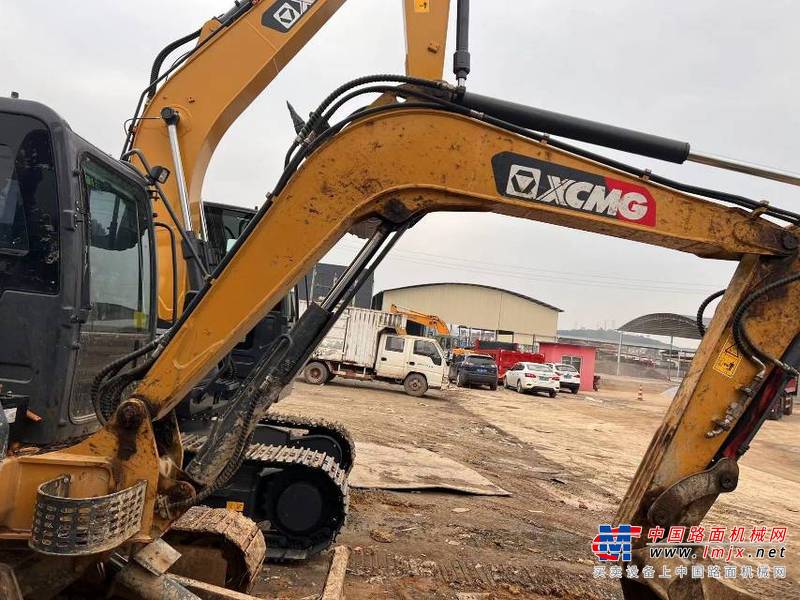 百色市出售转让二手不详小时2020年徐工XE60DA挖掘机