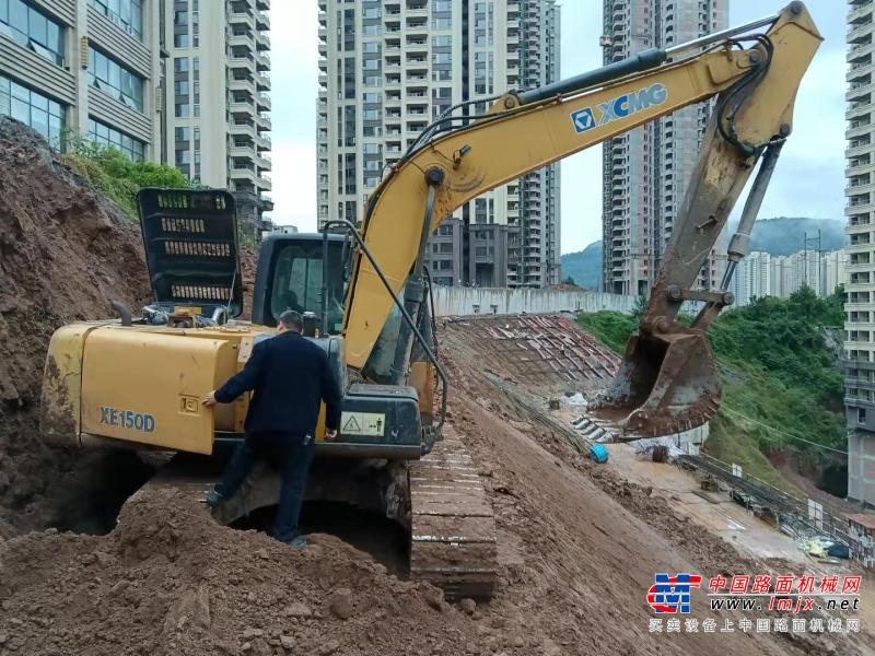 汉中市出售转让二手不详小时2010年徐工XE205DA挖掘机