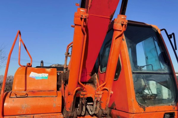 鄂尔多斯市出售转让二手不详小时2010年斗山DH258LC-7挖掘机
