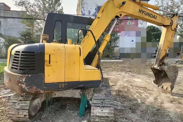 合肥市出售转让二手不详小时2015年现代R80-7挖掘机