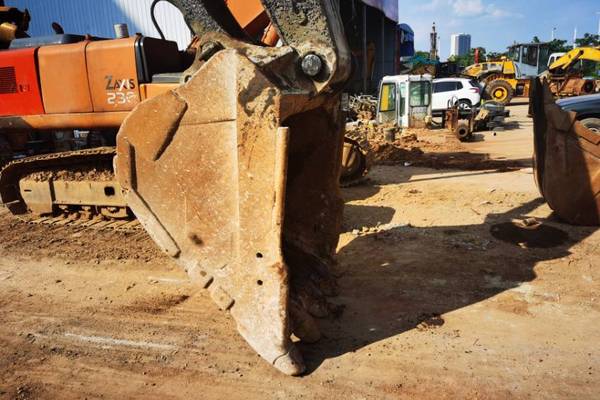 湘潭市出售转让二手不详小时2017年徐工XE370D挖掘机