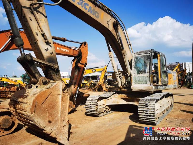 湘潭市出售转让二手不详小时2017年徐工XE370D挖掘机