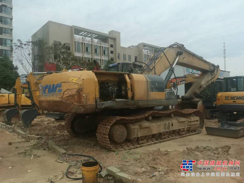 湘潭市出售转让二手不详小时2017年徐工XE370D挖掘机