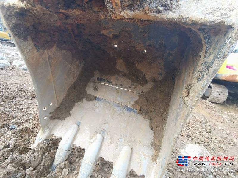 贵阳市出售转让二手不详小时2018年徐工XE150D挖掘机