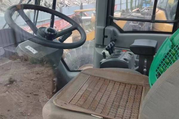 广州市出售转让二手不详小时2020年山东临工L968F装载机
