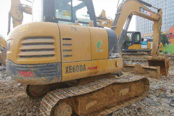贵阳市出售转让二手不详小时2021年徐工XE60DA挖掘机
