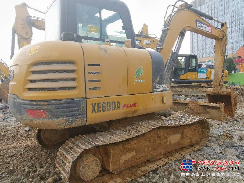 贵阳市出售转让二手不详小时2021年徐工XE60DA挖掘机