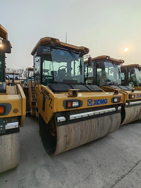 徐州市出售转让二手不详小时2021年徐工XD143S双钢轮压路机