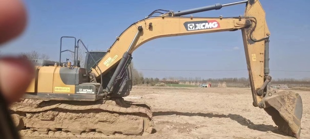 徐州市出售转让二手不详小时--年徐工XE305D挖掘机
