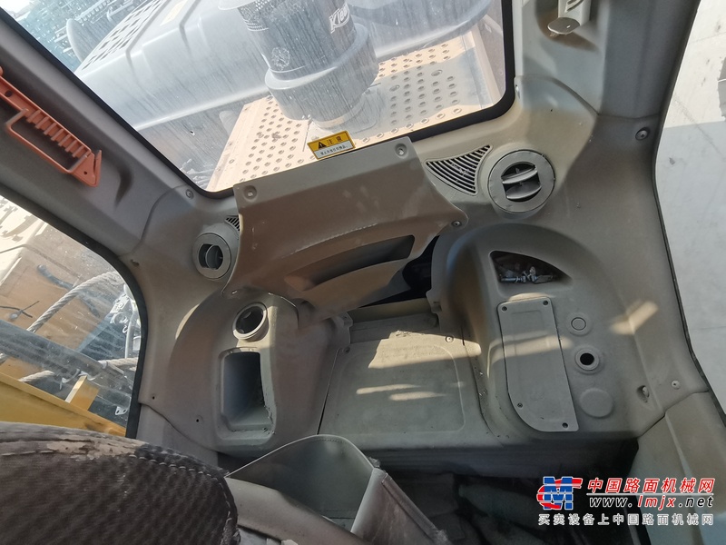 徐州市出售转让二手不详小时2015年徐工XE240D挖掘机