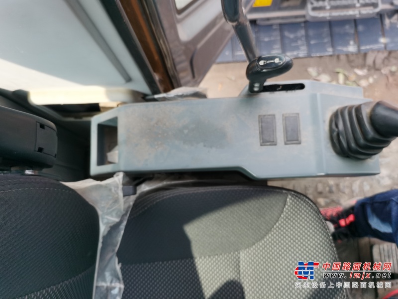 徐州市出售转让二手不详小时2018年徐工XE215D挖掘机