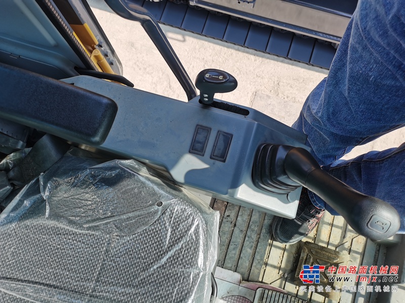 徐州市出售转让二手不详小时2020年徐工XE335DK挖掘机