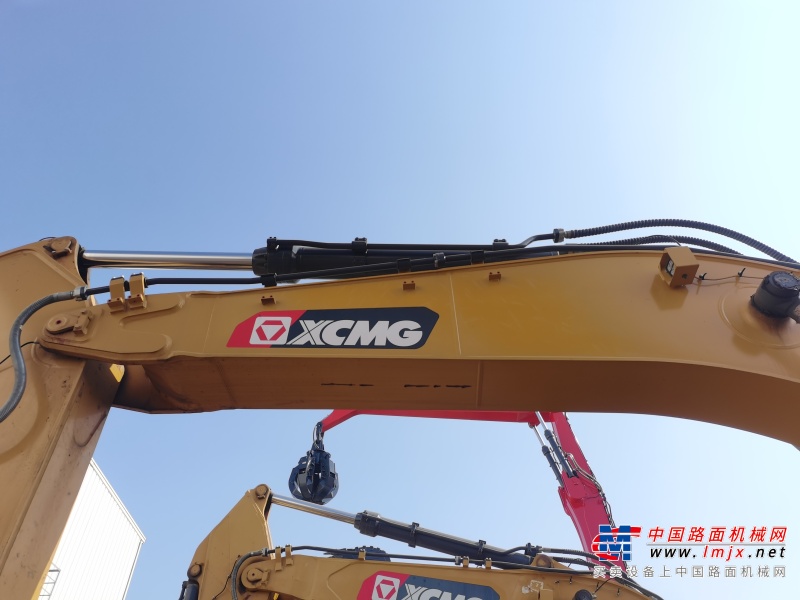 徐州市出售转让二手不详小时2021年徐工XE490D挖掘机