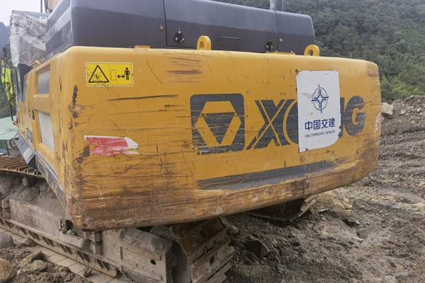 成都市出售转让二手不详小时2019年徐工XE490DK挖掘机
