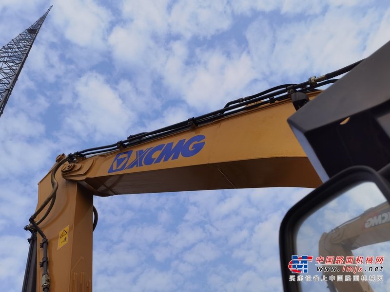 徐州市出售转让二手不详小时2019年徐工XE215C挖掘机