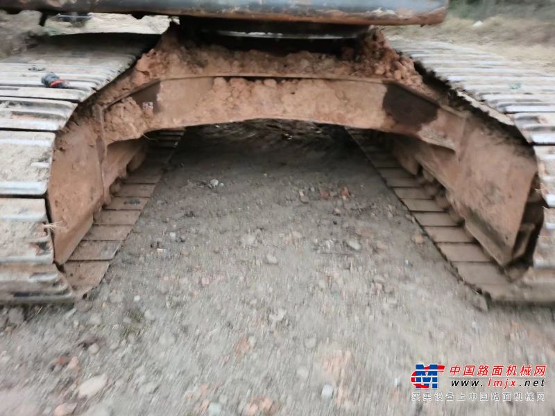 徐州市出售转让二手不详小时2011年沃尔沃EC210B挖掘机