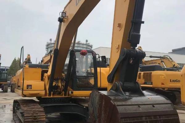 徐州市出售转让二手不详小时2019年柳工CLG920E挖掘机