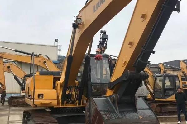徐州市出售转让二手不详小时2019年柳工CLG920E挖掘机