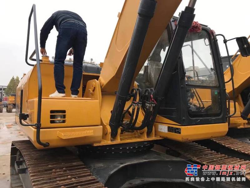 徐州市出售转让二手不详小时2019年柳工CLG920E挖掘机