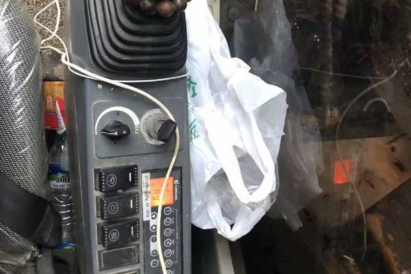 徐州市出售转让二手不详小时2020年柳工CLG920E挖掘机