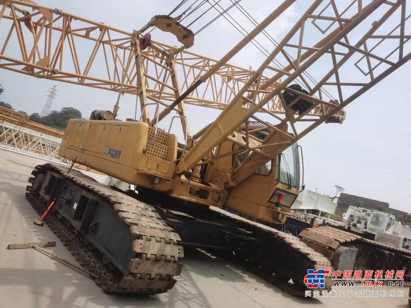 徐州市出售转让二手不详小时2014年徐工QUY70履带起重机
